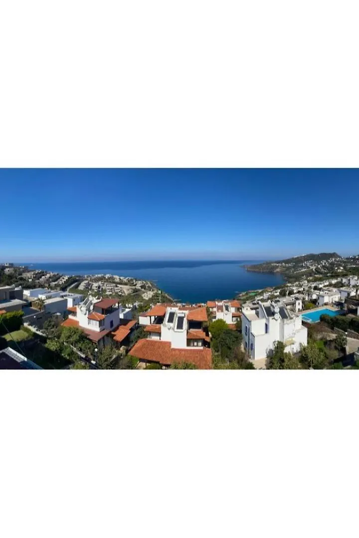 Yalikavakta Muhtesem Deniz Manzarali Bahceli Villa Bodrum